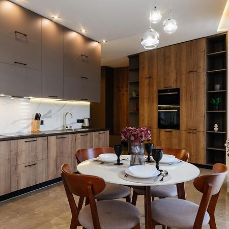 Luxury Apartments Smart House ウージュホロド エクステリア 写真