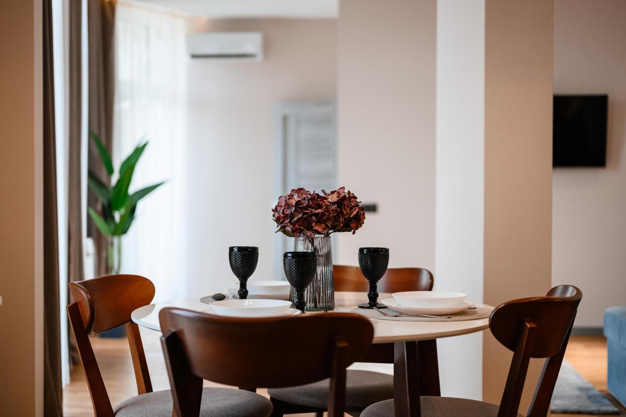 Luxury Apartments Smart House ウージュホロド エクステリア 写真