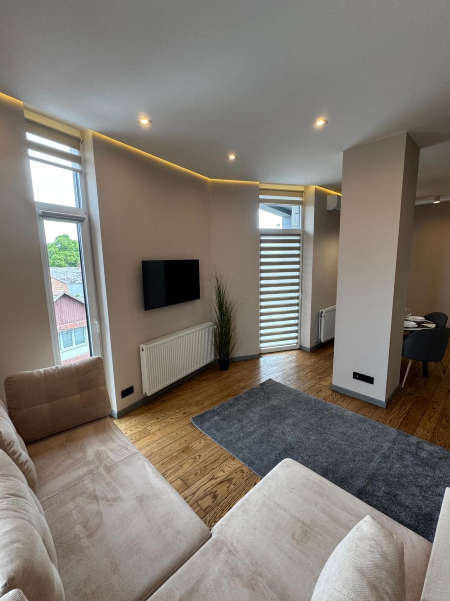 Luxury Apartments Smart House ウージュホロド エクステリア 写真